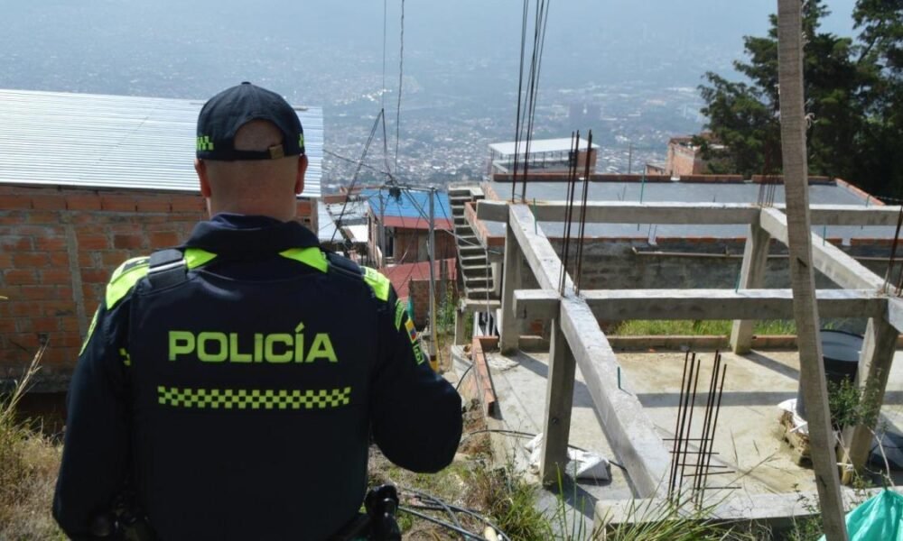 Así ópera Banda que Estario Estafando Con Falsa Venta de Lotes en Medellín