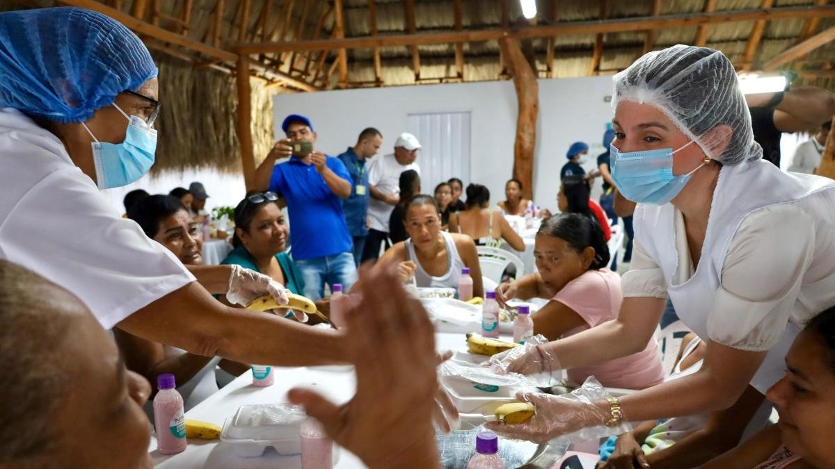 Así Puede aplicar A Desayunos Gratuitos en Algunos Barrios de la Ciudadad
