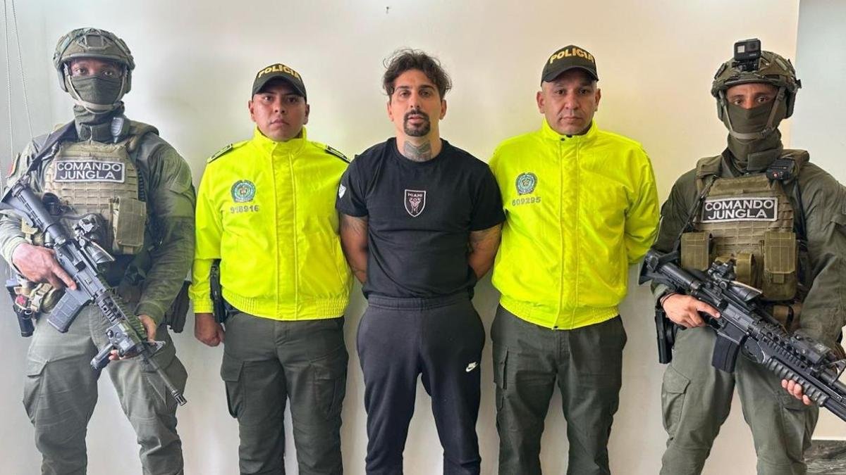 Los Crímenes del Peligroso Cabecilla de la Mafia Italiana, Buscar en 196 Paises, Capturado en Cartagena