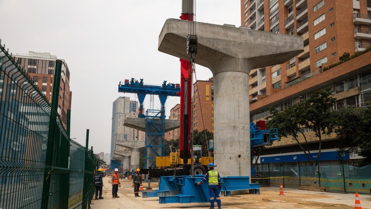 Primera Viga Lanzadora del Metro Llegó a la Avenida Caracas, La Zona Más Compleja para Obras en Bogotá