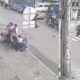 VIDEO CAPTÓ EL MOMODO CUANDO UN MOTOCICLISTA EMBISTIÓ A UNA FAMILIA Y OTROS PEATONES EN BOGOTÁ: Menor Quedó Herido
