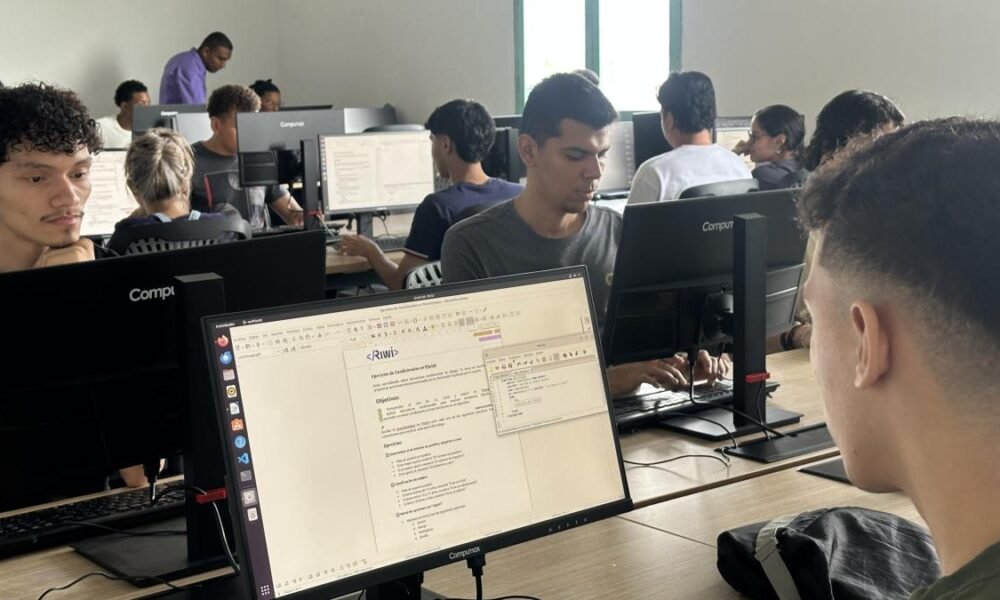 Inscripcions para jóvenes que desesen aprender desarrollo de software en Barranquiilla