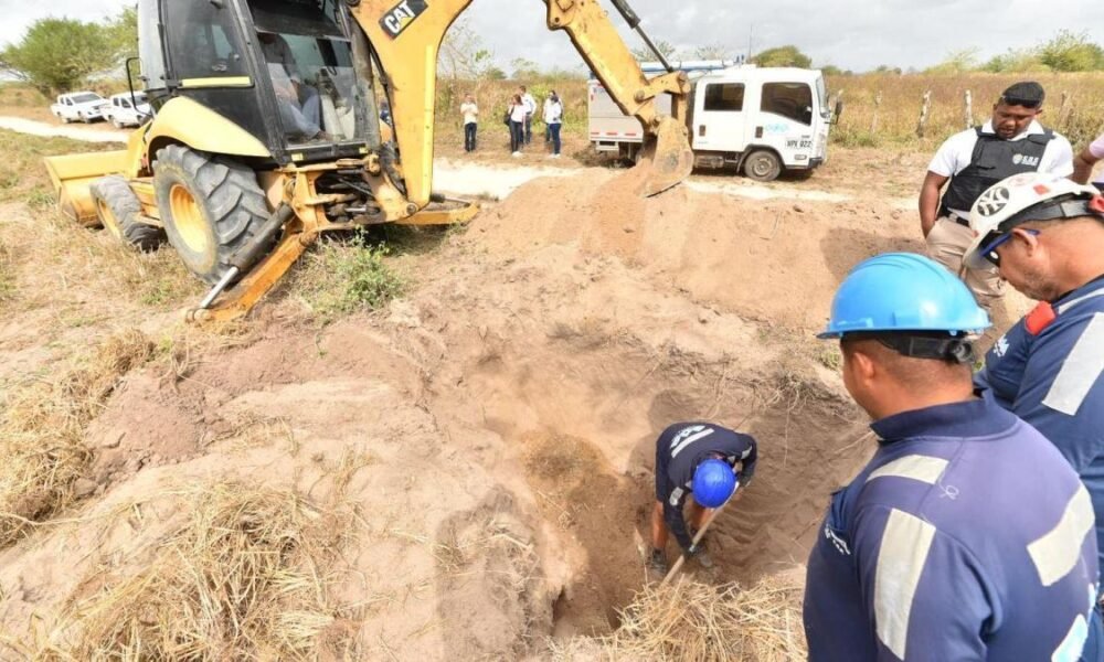 fincas y negocios particulares Dejan a millas de familia sin el servicio