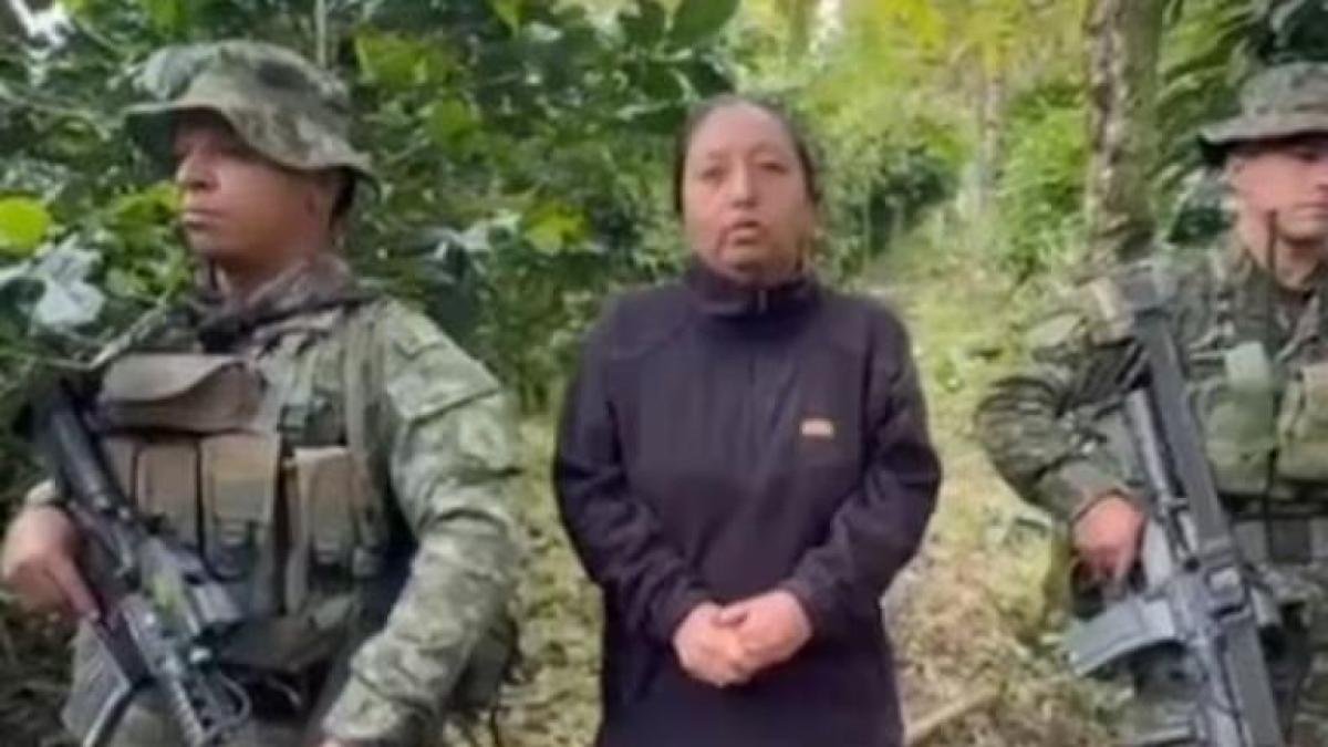 En medio de combates, El Ejército logró rescatar a una lideresa indígena que estaba secuestrada por el eln en cauca