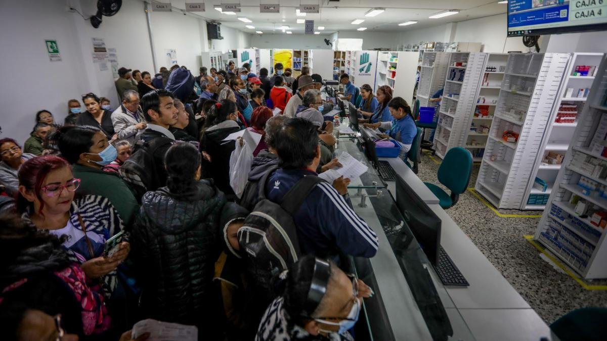 Pacientes en Cali Buscan Intercambiar y comparto medicamentos por whatsapp y redes sociales ante crisis