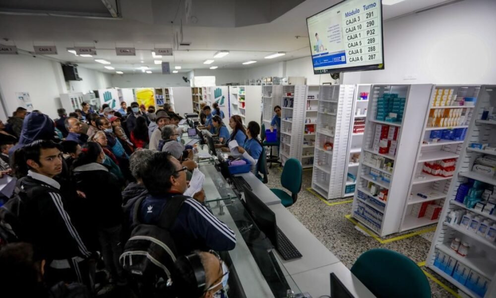 ¿Qué Está Pasando Con los Medicamentos en Bogotá? Usuarios Denuncian Que no Los Entregan