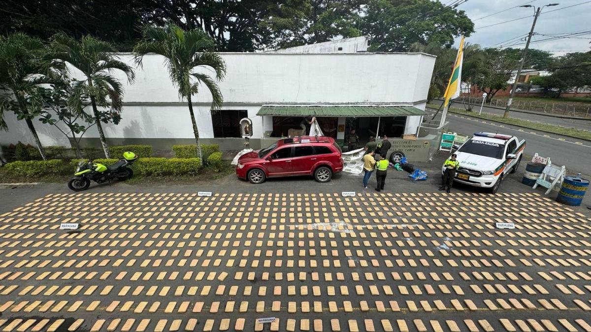 Casi una Tonelada de Marihuana Fue Incautada en Vías del Valle del Cauca