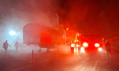 Reportan Cierre por Incendio de Vehículo Que Transportaba Chatarra en Sector de Pipiral