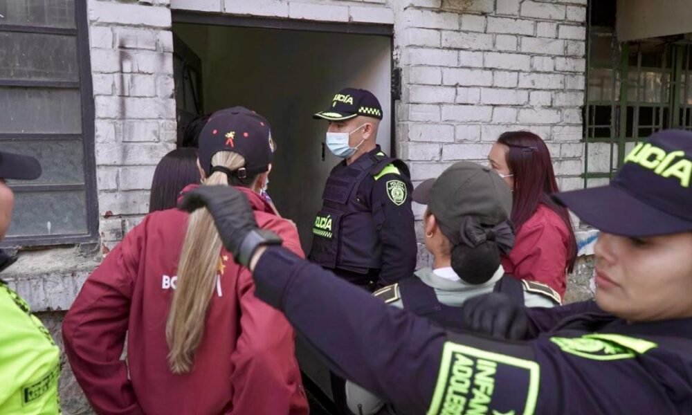 Encuentran a niña de un año en un pagadiario donde se Oculaban Drogas