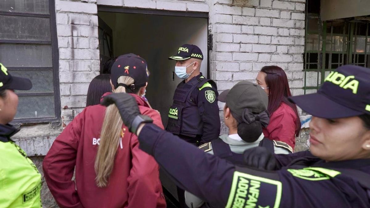 Encuentran a niña de un año en un pagadiario donde se Oculaban Drogas