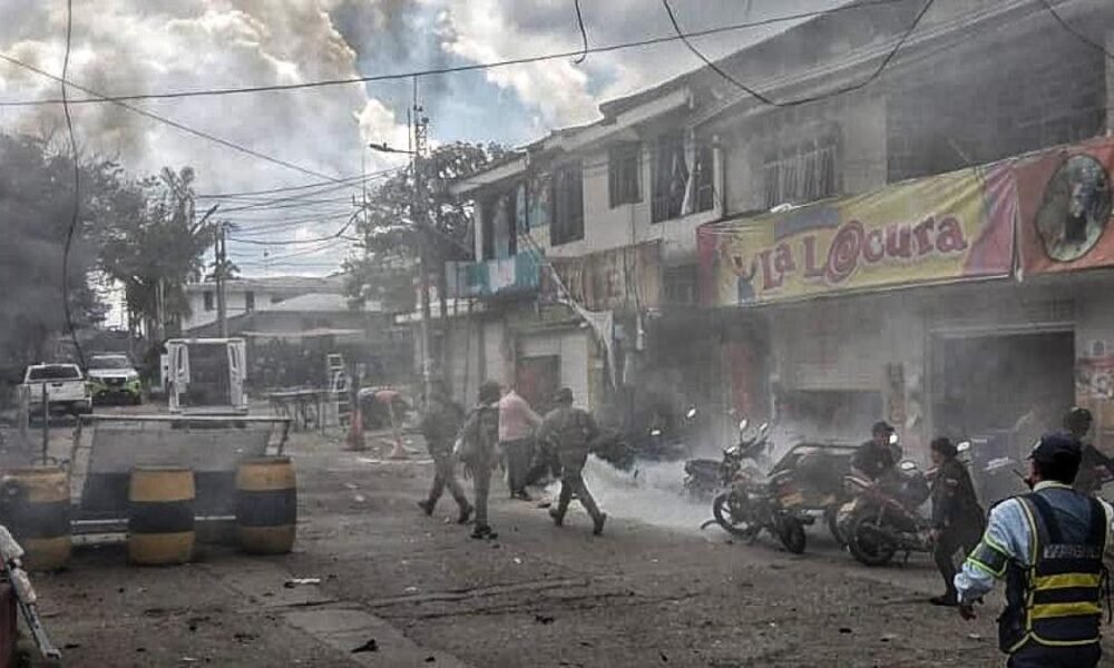 La Explosión de Moto Bomba en Piendamó, Cauca, Deja 73 Afectados, De Los Cuales, 20 hijo Heridos Graves