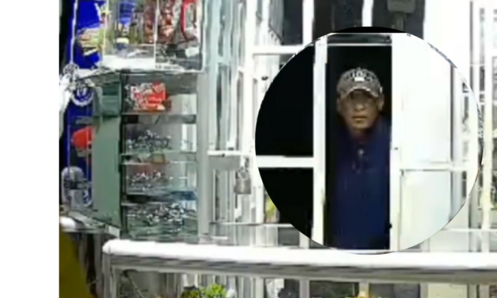 Momentos de terror vivio una niña en bogotá al notar que un hombre la persegura: debida al intervino