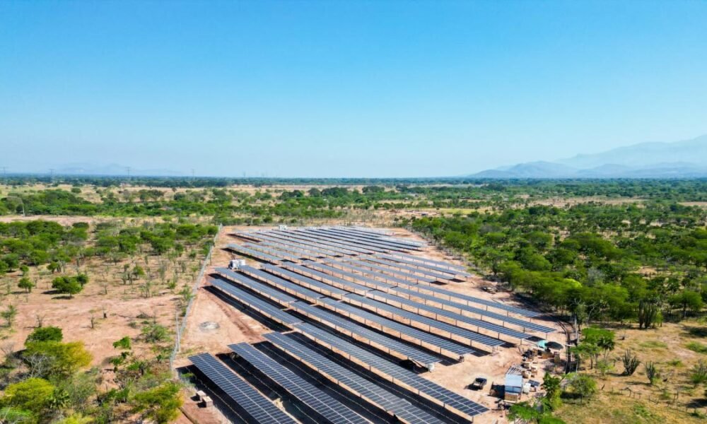 Proyecto de Minigranjas Solares Con Generación Distribuida