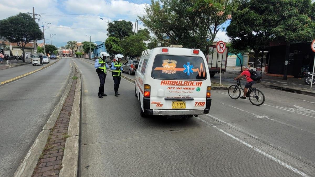 Una Invadió El Carril del Mio; ESTO AUTORIDADES DE DICEN