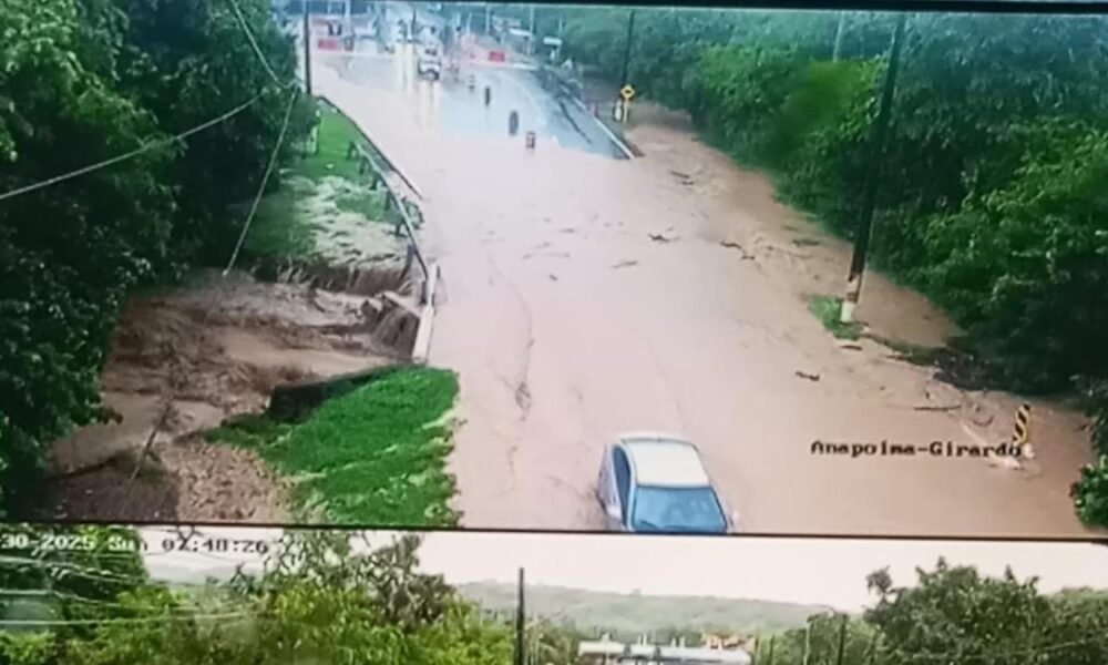 SE Presenta Cierre Total en la Vía Tocaima