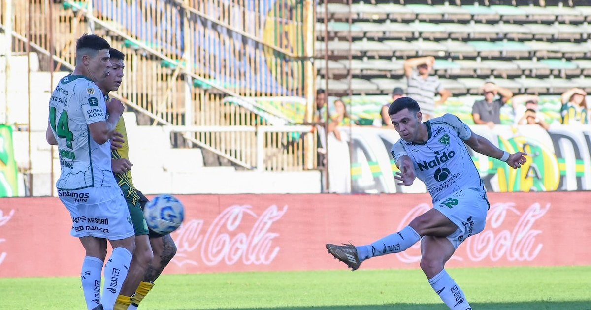 Aldosivi busca su primera victoria en el Torneo Apertura ante Sarmiento de Junín