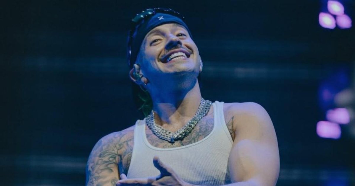 Así se convirtió Feid en héroe improvisado durante un show en Ámsterdam