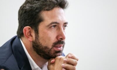 Diego Guevara confirmó su salida del Ministerio de Hacienda: Gustavo Petro rompe nuevo récord para la cartera