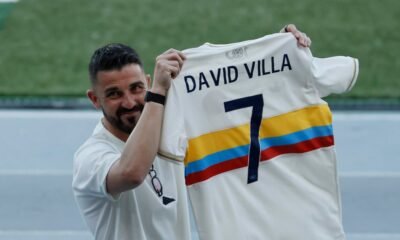'El Guaje' Villa acompaña a Colombia en el último entrenamiento antes de jugar con Paraguay