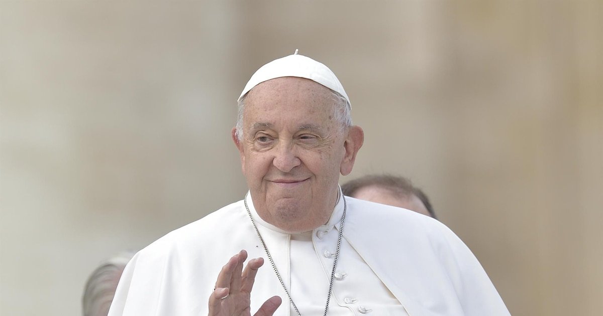 El Papa lamenta en una misa ante 7.000 personas en Córcega "las "guerras, corrupción y violencia" del mundo