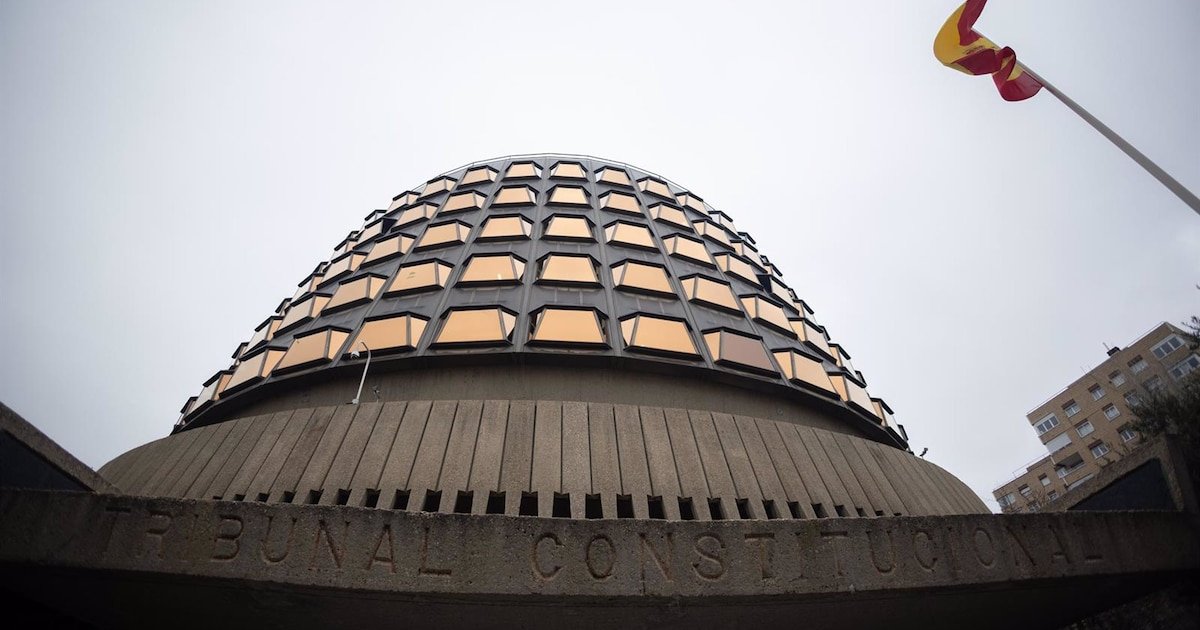 El TC estudiará el tratado que permite a miembros del Gobierno francés participar en el Consejo de Ministros