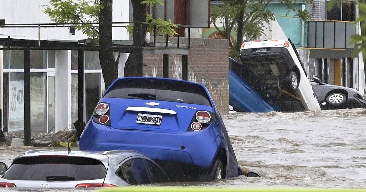 El día después del desastre: el calvario de los habitantes de Bahía Blanca, que amaneció destrozada