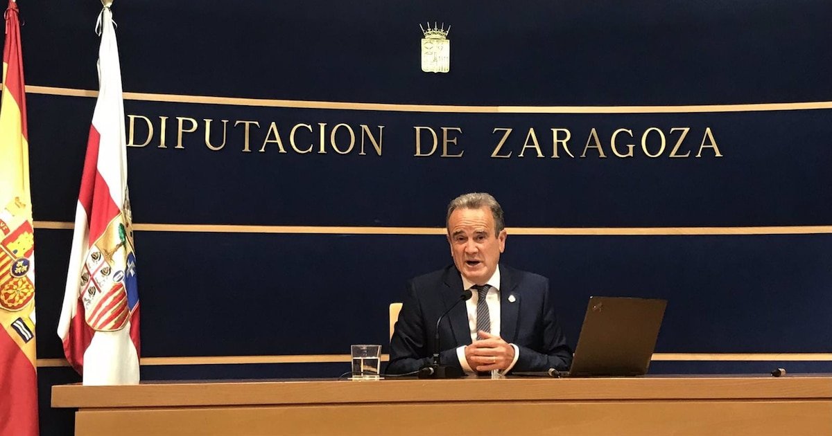El líder del PSOE en Zaragoza cree que tanto Alegría como Villagrasa tienen "buenos discursos" y se declara "imparcial"