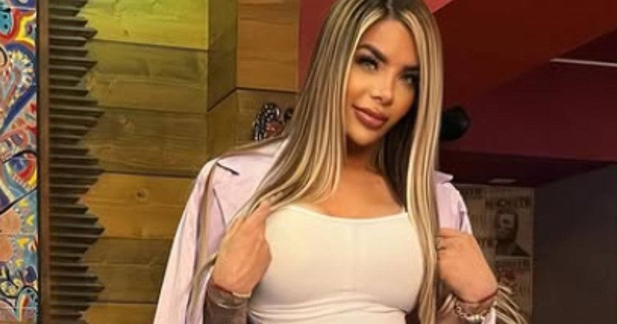 Exponen supuestos chats de Sofía Avendaño en los que pide dinero para mercar: “Ella es una payasa”