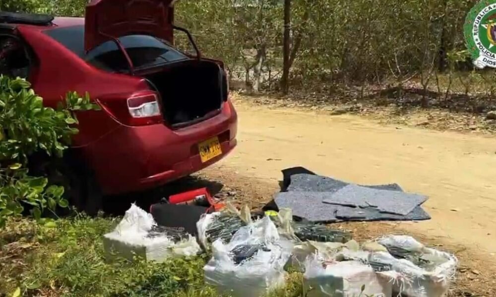 Incautan más de 200 kilos de cocaína en Puerto Colombia, Atlántico: estaba escondida en un carro abandonado