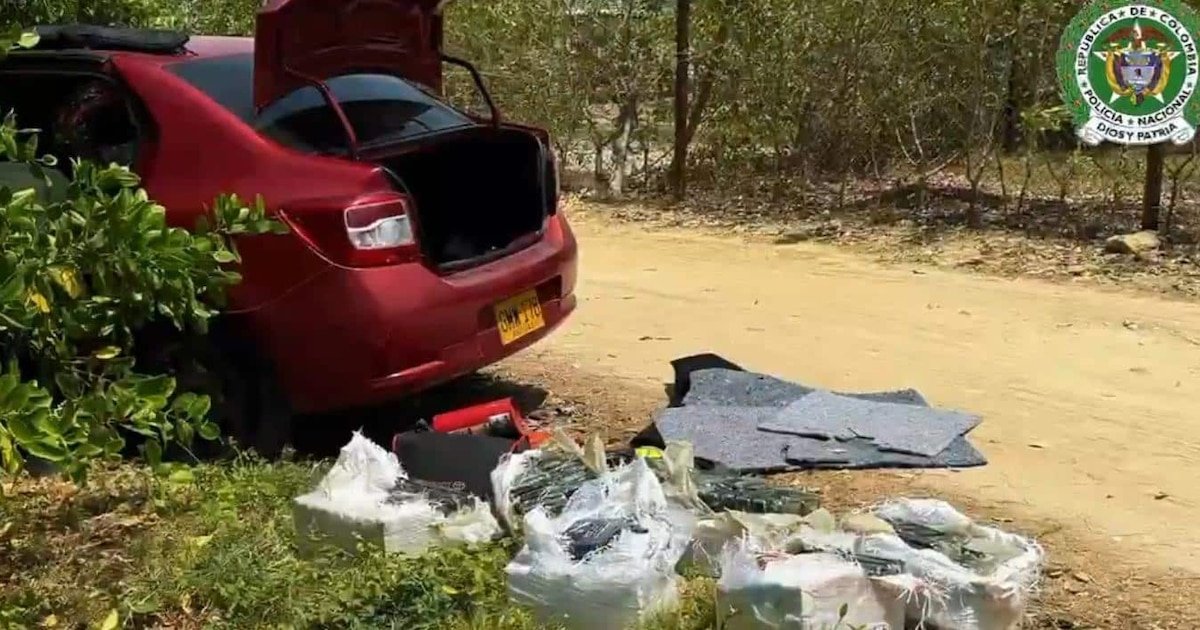 Incautan más de 200 kilos de cocaína en Puerto Colombia, Atlántico: estaba escondida en un carro abandonado