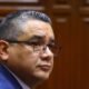 Juan José Santiváñez admite que viajó al extranjero con su allegada acusada de ocultar pruebas y ratifica que no renunciará