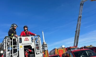 Los bomberos de Madrid explican las dificultades de extinguir el fuego de un coche eléctrico en un parking subterráneo: “Bastante humo negro”