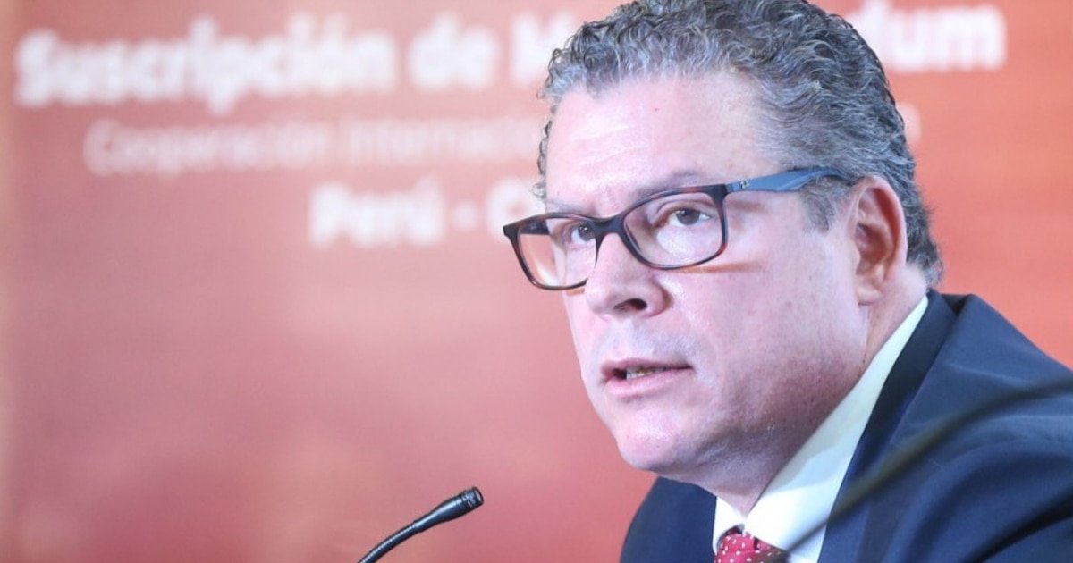 Minedu: Hija del sastre personal del ministro Morgan Quero logró contratos en la cartera que lidera