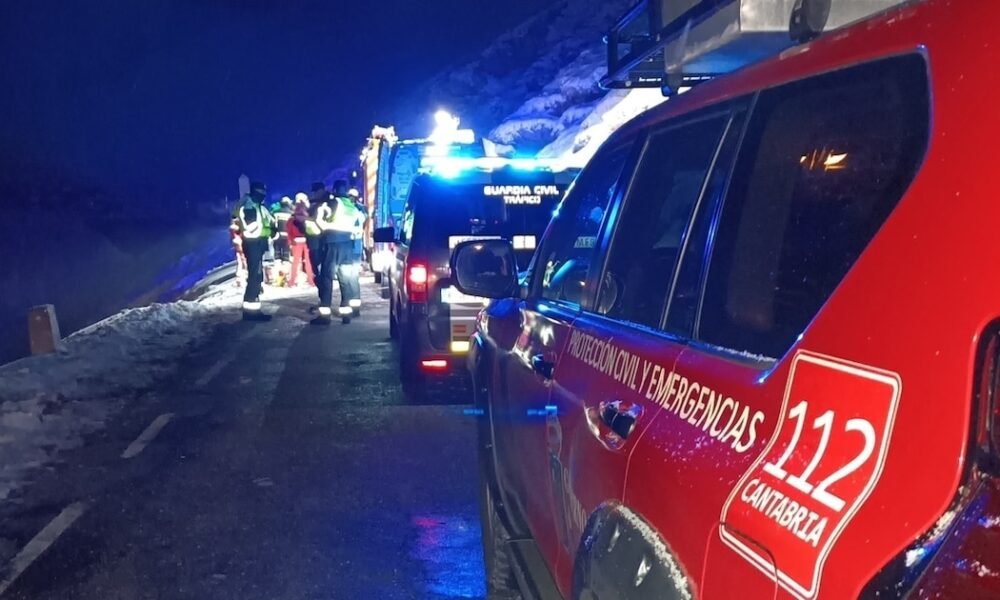 Mueren cuatro jóvenes de 21 años tras salirse de la carretera y despeñarse por una ladera en Cantabria
