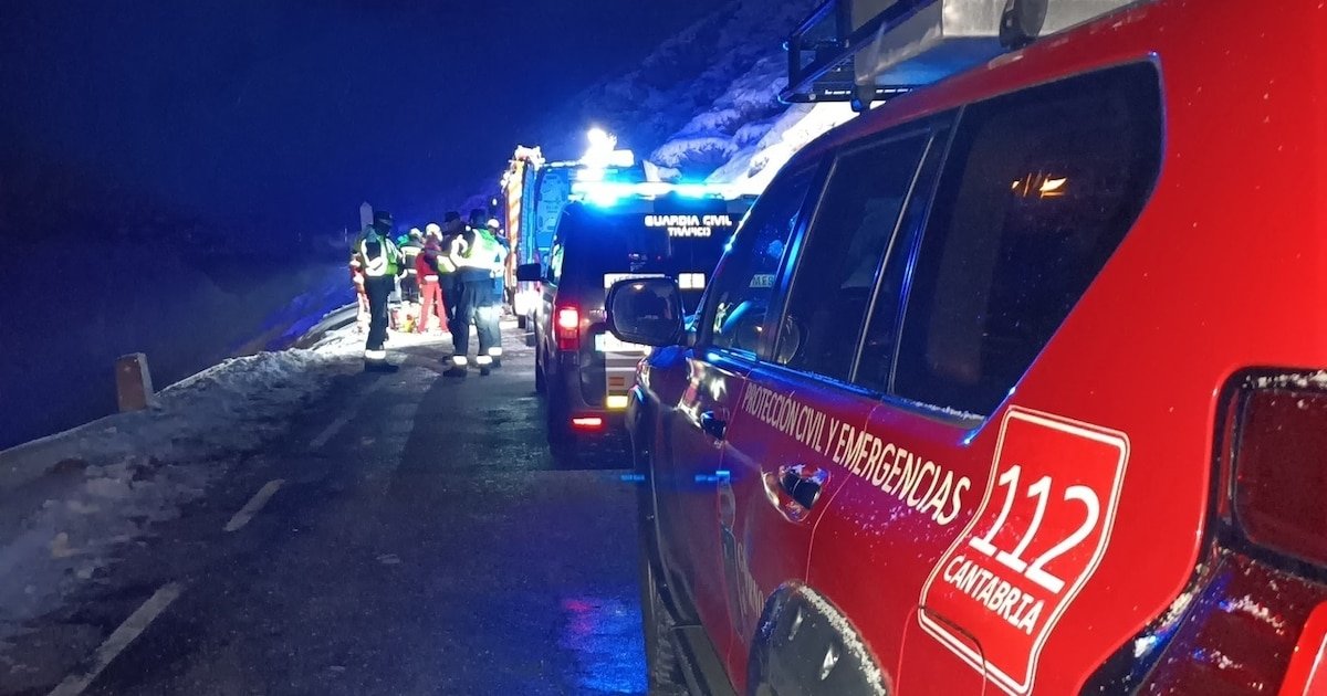 Mueren cuatro jóvenes de 21 años tras salirse de la carretera y despeñarse por una ladera en Cantabria