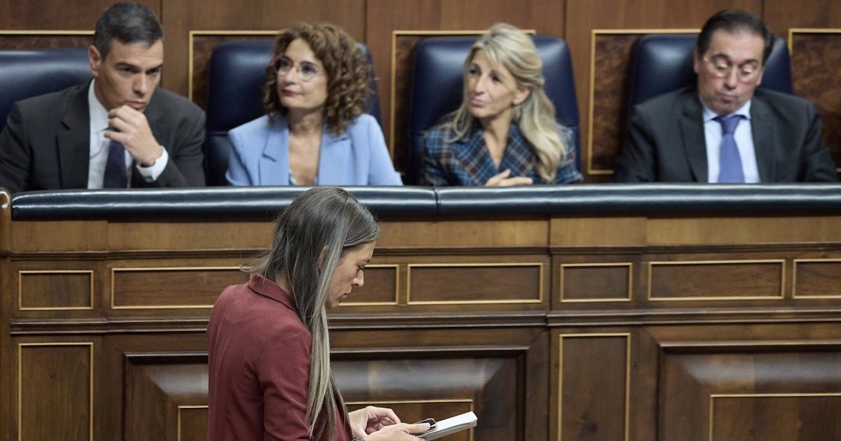 PSOE y Junts dan a los Mossos la gestión de puertos, aeropuertos y zonas críticas junto con la Policía y Guardia Civil: así es el pacto sobre las competencias de migración a Cataluña