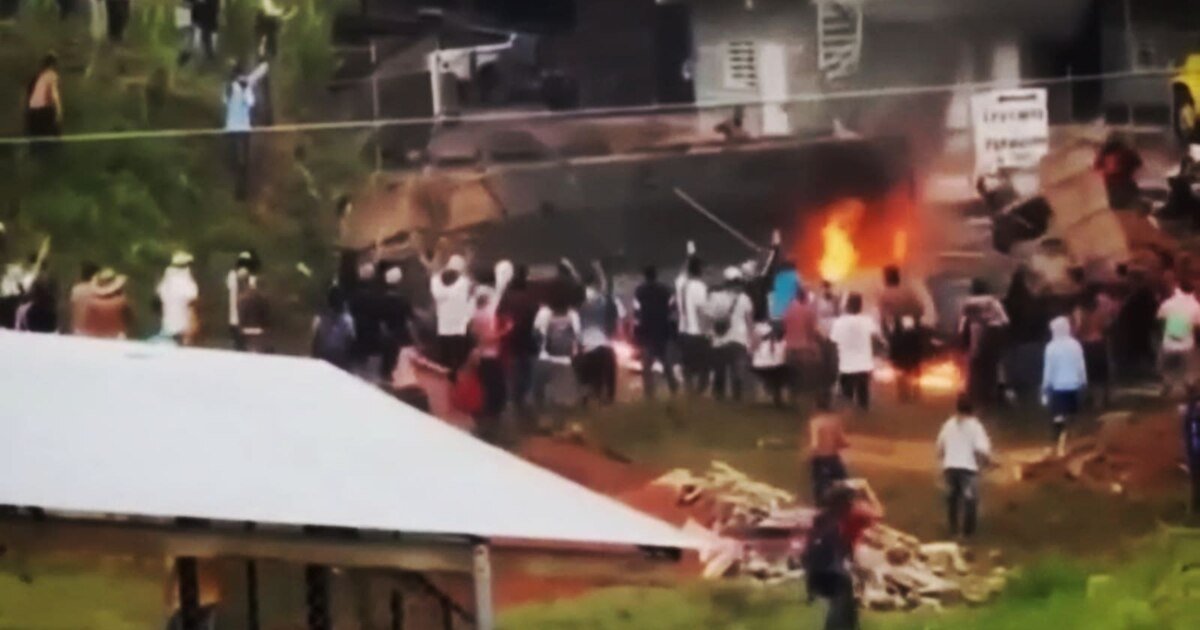 Revelan audio de cabecillas de la estructura de Carlos Patiño dando órdenes a la población de sacar “hasta el último militar” de El Plateado