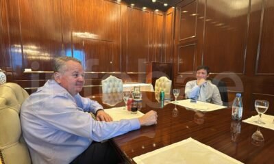 Santiago Caputo recibió en la Casa Rosada a Barry Bennett, el estratega de Donald Trump