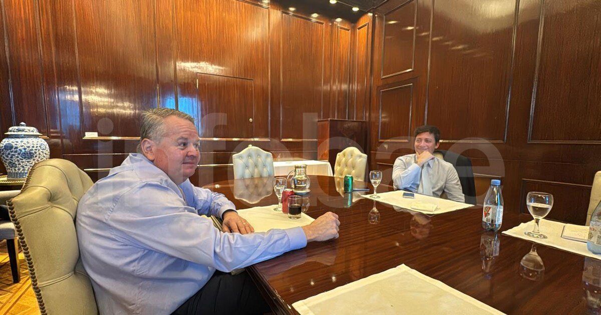 Santiago Caputo recibió en la Casa Rosada a Barry Bennett, el estratega de Donald Trump
