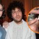 Selena Gomez revela quién le depiló las cejas a Benny Blanco después de que él le “rogara” que lo hiciera