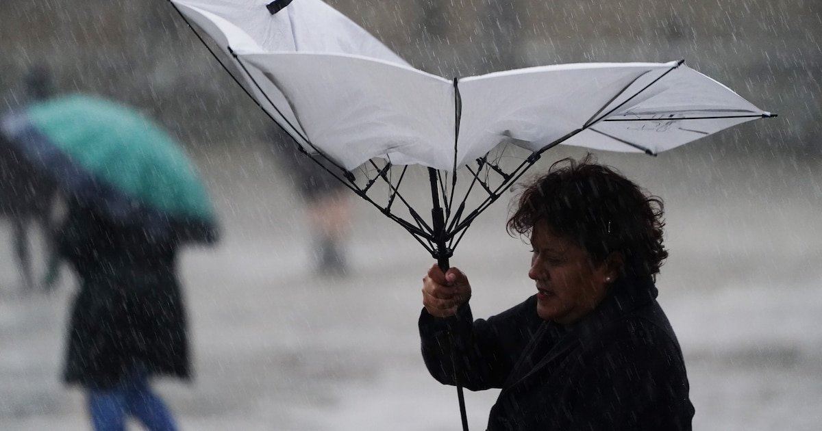 Última hora de la borrasca Martinho, en directo: Madrid en alerta por precipitaciones y riesgo de desbordamiento del río Manzanares
