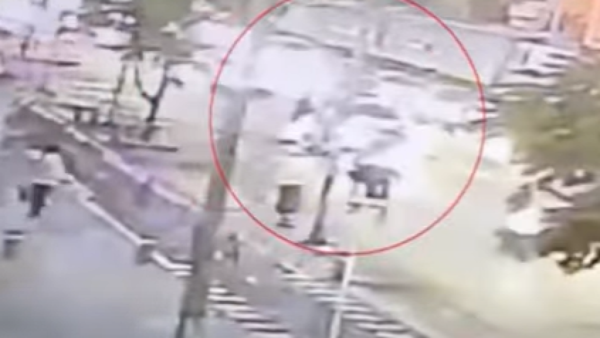 Hombre que se transportaba en bicicleta fue atropellado por motociclista en bogotá; Sus Pertenencias Fueron Robadas