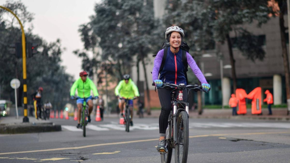 Horario de la Ciclovía en Bogotá Durante Semana Santa 2025: Días y Rutas Disponibles