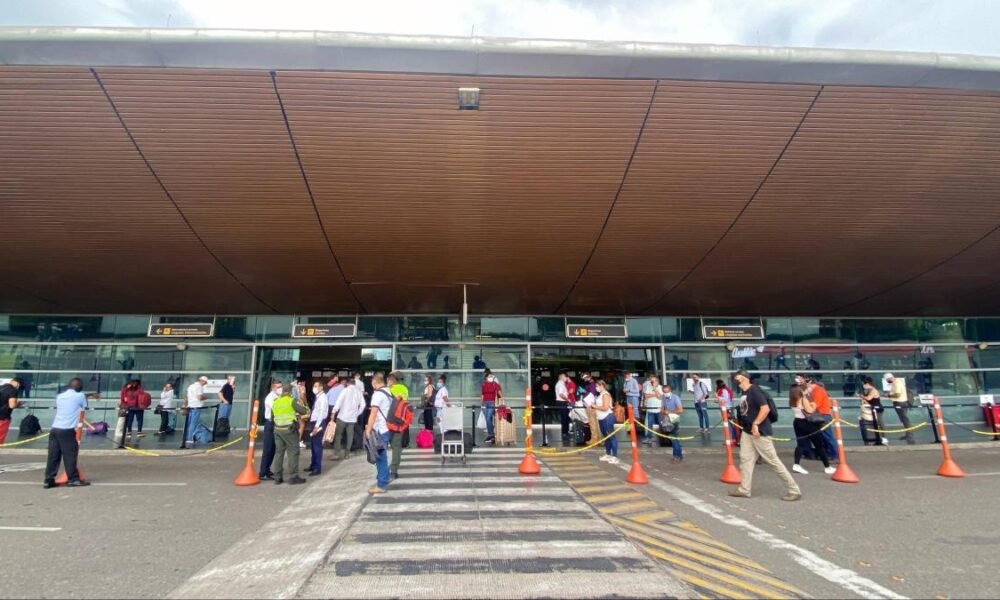 Alcaldía de Cartagena Suspenda Obras de Ampliació del Aeropuerto Rafael Núñez por Presidas Irregularidadas