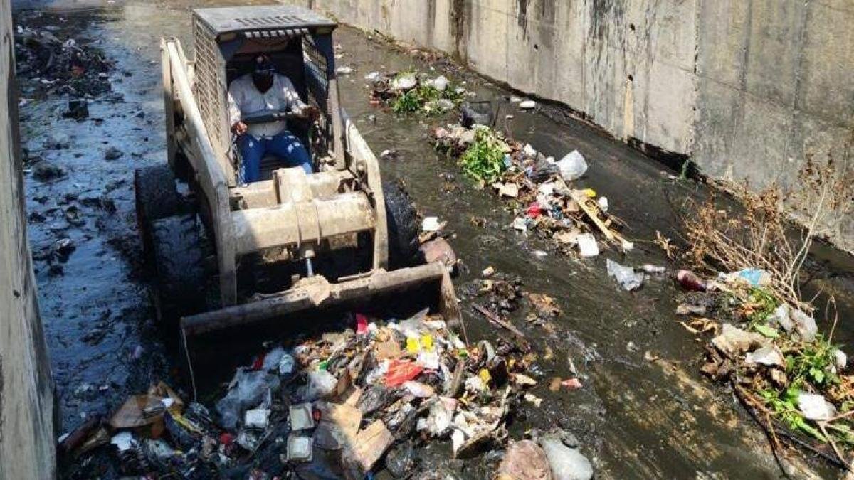 Recolección de Basura Busca Evitar Otra Emergencia por El Desbordamiento del Arroyo