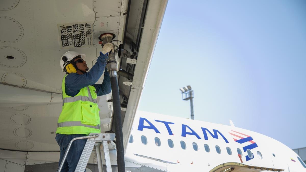 Convenio de Ecopetrol y Latam Por Descarbonización de Avión