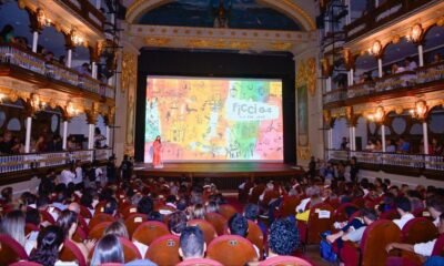 empezó el Desfile de Estrellas y de Películas del Ficci 64