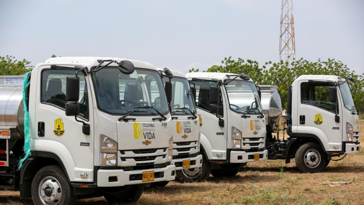 Entregan en la Guajira los Últimos Carrotanques Vinculados Concándalo de Ungrd para probador de Agua una comunidad