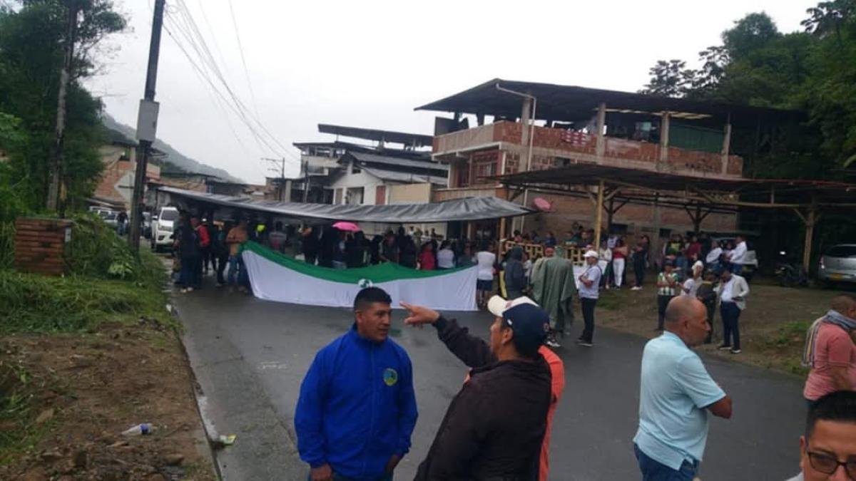 Un Nuevo Bloqueo de Indígenas en la Vía Al Mar, en Nariño