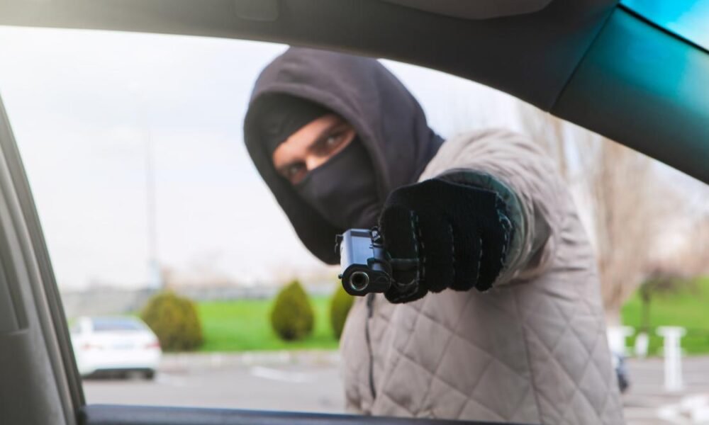 Ladrones Golpearon y Amarraron A Dueños y Empleados